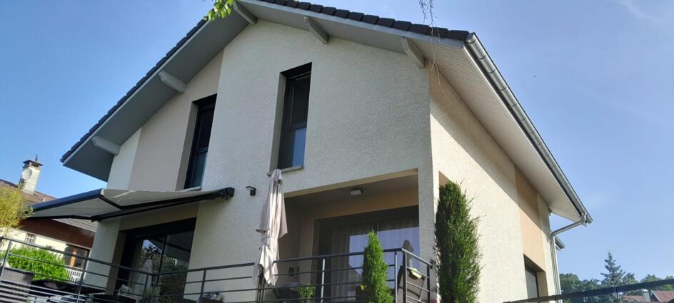 poignée de main pour accord immobilier